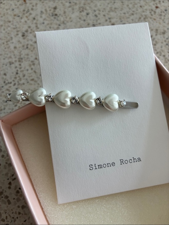 Simone Rocha Accessories - Simone Rocha White Pearl Heart Hair Barrette with Crystal Accents